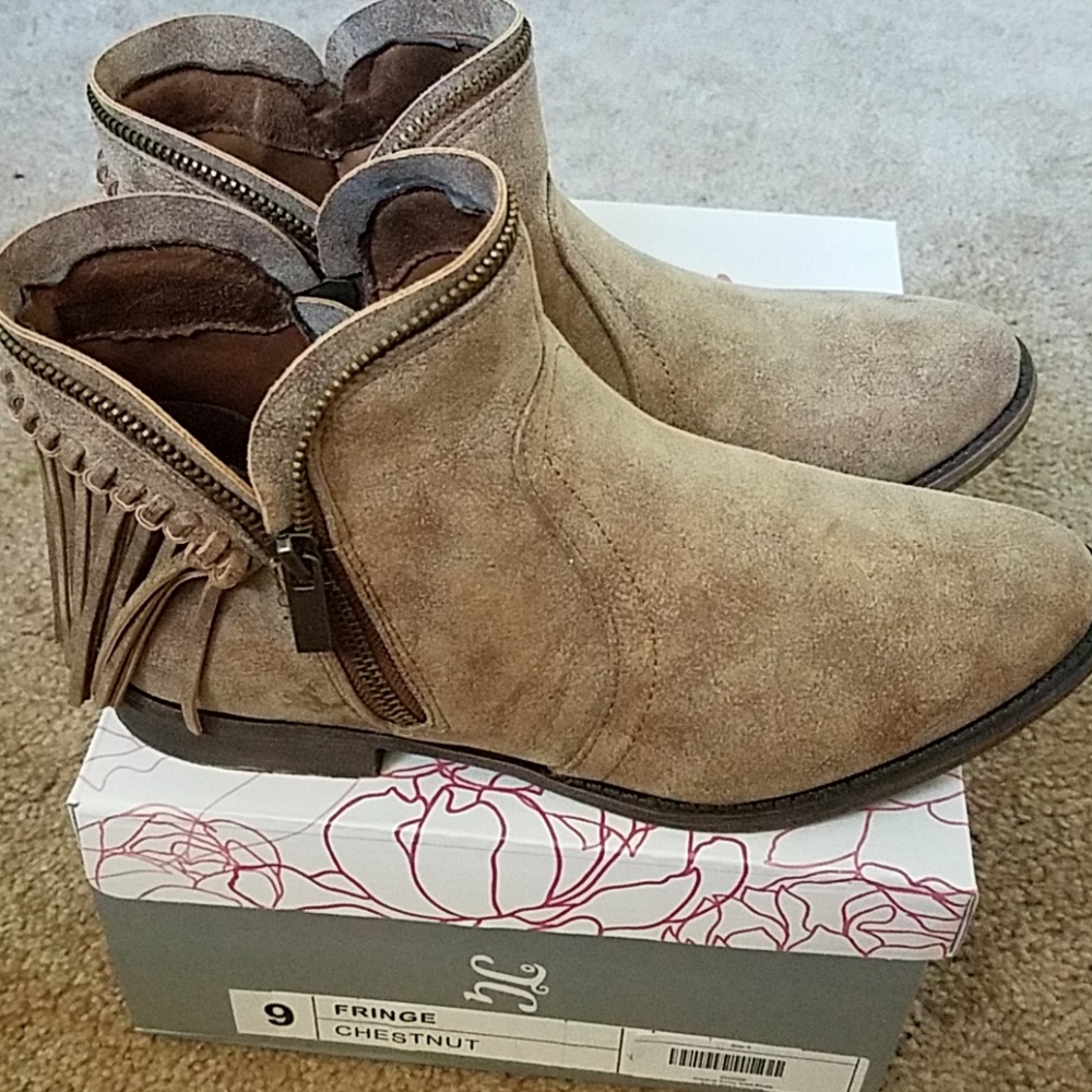 Fringe Ankle Boots Sz 9
